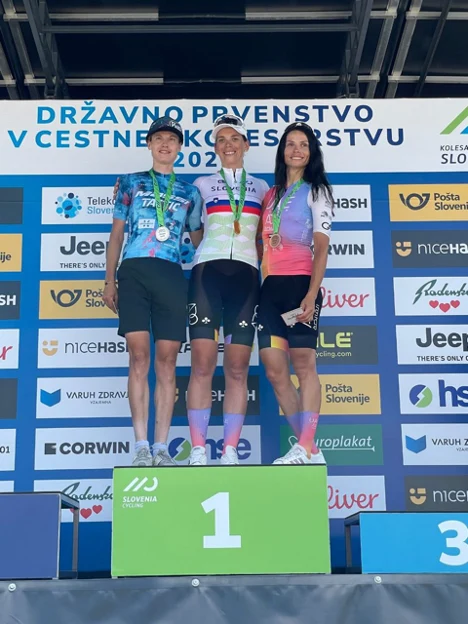 Bujak is Slovenian champion again.  Bronze for Pintar. Zanetti silver in Switzerland in the WU23 Race.